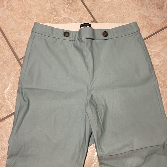 Pants - Picture 2 of 4